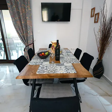 Corale Seaside Villa Nikíti