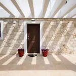 Coralé Seaside Villa