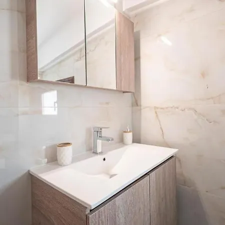 Corale Seaside ニキティ