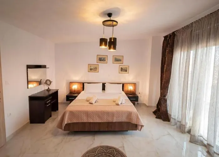 Corale Seaside Villa Nikíti