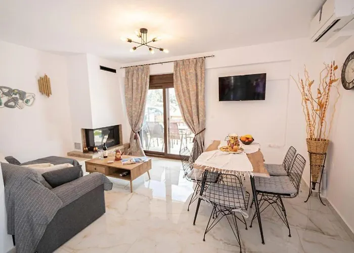 Coralé Seaside Villa Nikiti (Sithonia)