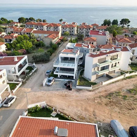 Corale Seaside Villa *